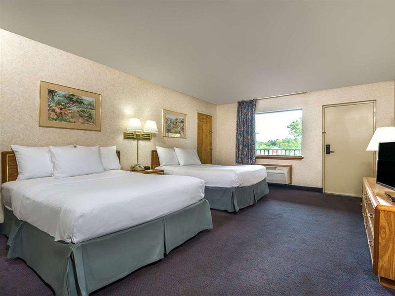 Days Inn By Wyndham Vineland Kültér fotó