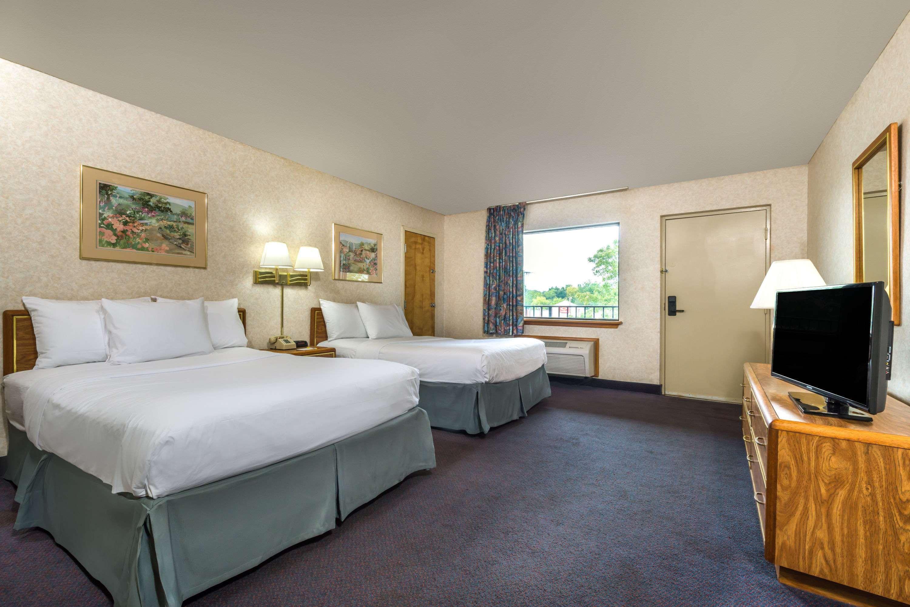 Days Inn By Wyndham Vineland Kültér fotó
